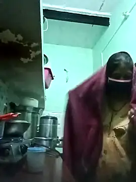 Cute-Charvii online show from 02/16/26, 12:18