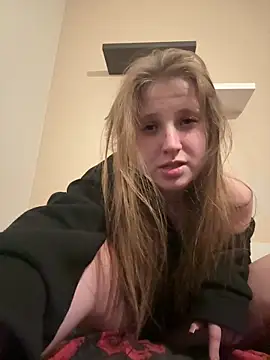 Snapshot of Niksa99x chatting on 10/17/25, 12:47 Niksa99x online show from 10/17/25, 12:47