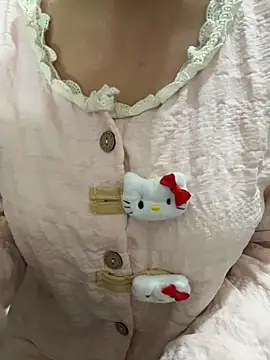 Snapshot of AZ37866 chatting on 12/17/25, 03:07 AZ37866 online show from 12/17/25, 03:07