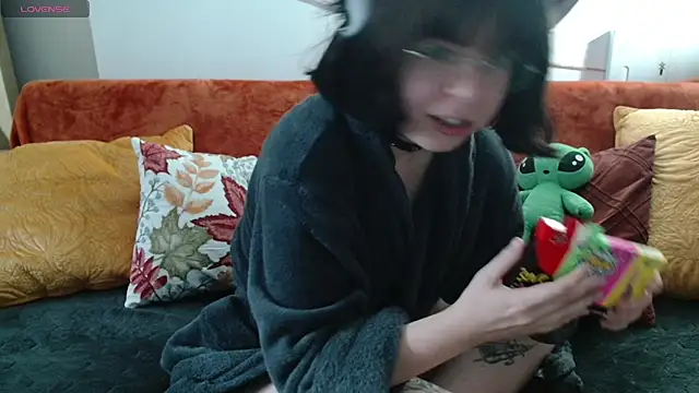 Snapshot of HardNerdVoid chatting on 10/11/25, 06:56 HardNerdVoid online show from 10/11/25, 06:56