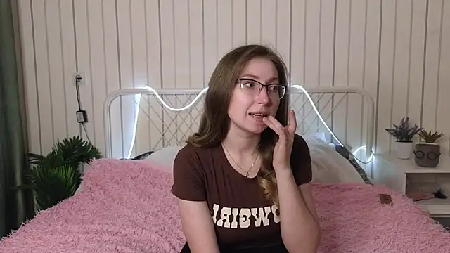 DaliaRadtke online show from 10/05/25, 06:06