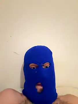 Snapshot of giovincello133 chatting on 09/27/25, 05:01 giovincello133 online show from 09/27/25, 05:01