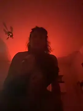 Snapshot of giovincello133 chatting on 10/31/25, 07:15 giovincello133 online show from 10/31/25, 07:15