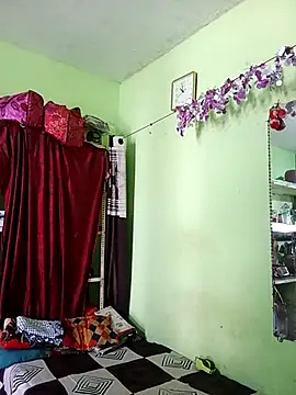 Snapshot of Mona_darling21 chatting on 11/07/25, 05:18 Mona darling21 online show from 11/07/25, 05:18