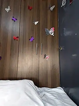 Snapshot of sahara1_ chatting on 11/14/25, 11:42 sahara1 online show from 11/14/25, 11:42