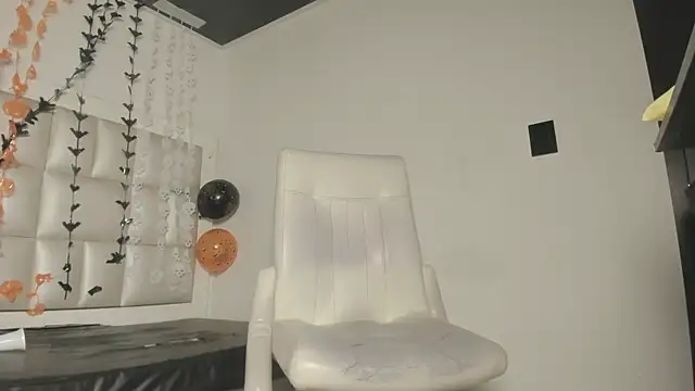 Snapshot of peyton__wat chatting on 10/28/25, 11:58 peyton wat online show from 10/28/25, 11:58