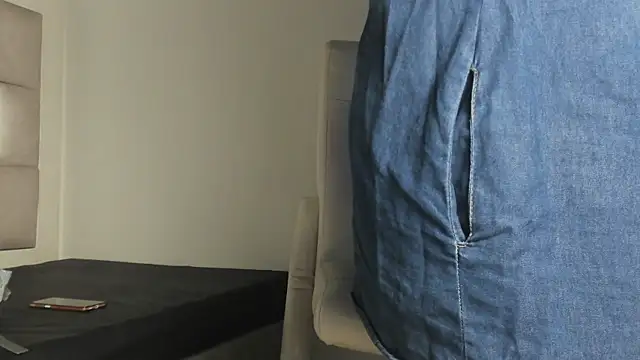 Snapshot of peyton__wat chatting on 12/01/25, 12:21 peyton wat online show from 12/01/25, 12:21