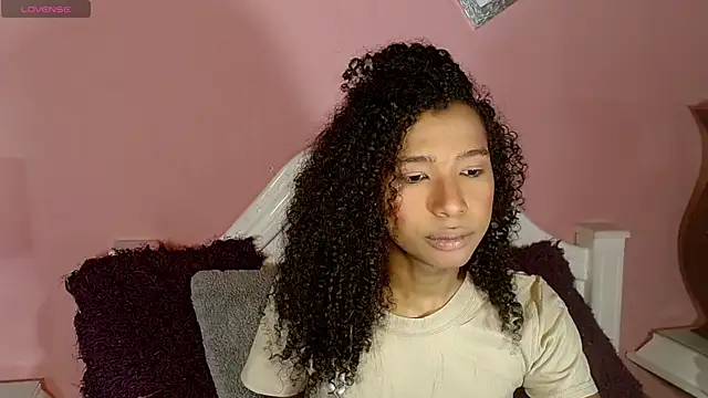 Snapshot of _IsabellaRousse chatting on 11/07/25, 07:03 IsabellaRousse online show from 11/07/25, 07:03