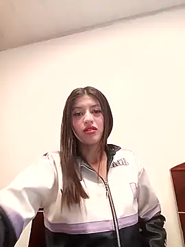 Snapshot of SALOME-28_ chatting on 09/25/25, 02:10 SALOME-28 online show from 09/25/25, 02:10