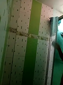 Snapshot of SALOME-28_ chatting on 09/26/25, 12:09 SALOME-28 online show from 09/26/25, 12:09