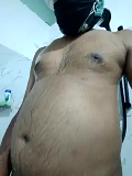 Snapshot of DICKLANKA chatting on 04/17/26, 03:48 DICKLANKA online show from 04/17/26, 03:48