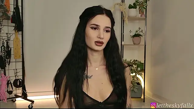 lettheskyfallx online show from 03/18/26, 11:19