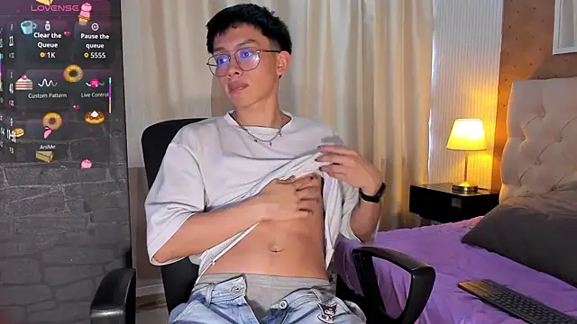 liam twiink online show from 09/30/25, 07:41