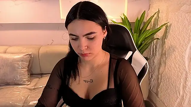 scarlett smith tp online show from 12/16/25, 01:27