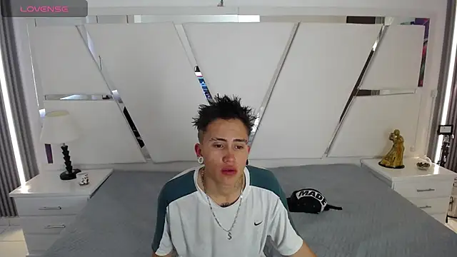 oblivionlove online show from 02/02/26, 12:59