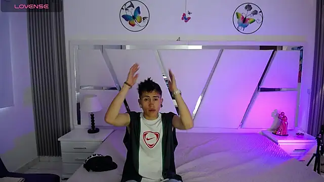 oblivionlove online show from 02/04/26, 12:33