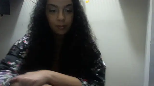 Snapshot of lotuzpetals chatting on 10/05/25, 06:45 lotuzpetals online show from 10/05/25, 06:45