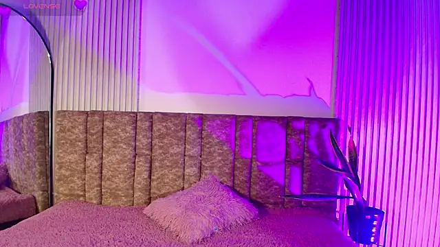 Missdionne curly online show from 03/07/26, 11:18