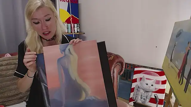 Snapshot of GirlFeetQueen chatting on 10/03/25, 01:02 GirlFeetQueen online show from 10/03/25, 01:02