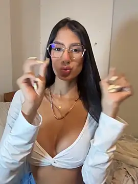 Julieta Duque online show from 02/19/26, 01:01