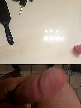 Snapshot of fuckmy9in chatting on 09/27/25, 01:16 fuckmy9in online show from 09/27/25, 01:16