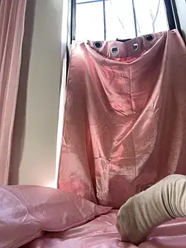 Snapshot of dancerbb chatting on 12/03/25, 04:38 dancerbb online show from 12/03/25, 04:38