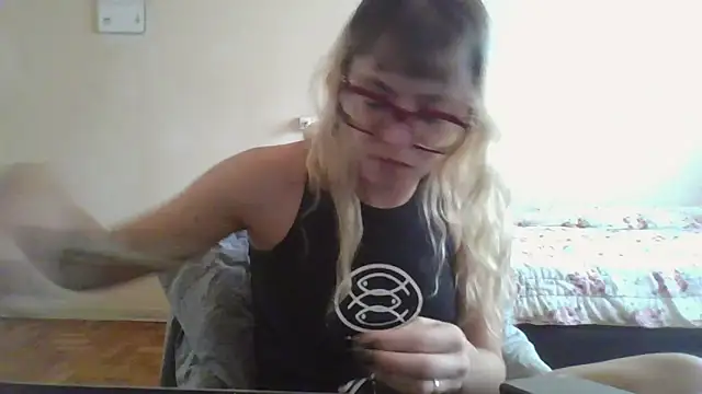 BlondieTami online show from 03/29/26, 05:24