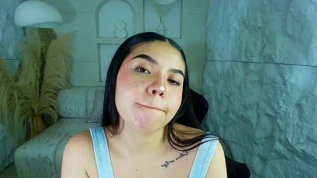 Snapshot of ambarina_r chatting on 10/24/25, 03:14 ambarina r online show from 10/24/25, 03:14