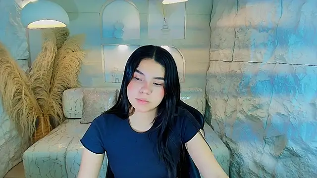 Snapshot of ambarina_r chatting on 11/27/25, 03:19 ambarina r online show from 11/27/25, 03:19