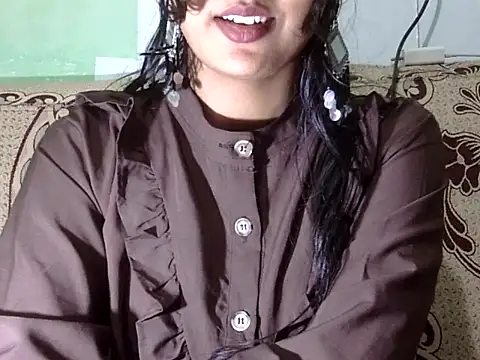 Snapshot of sexy-irm chatting on 11/11/25, 06:13 sexy-irm online show from 11/11/25, 06:13