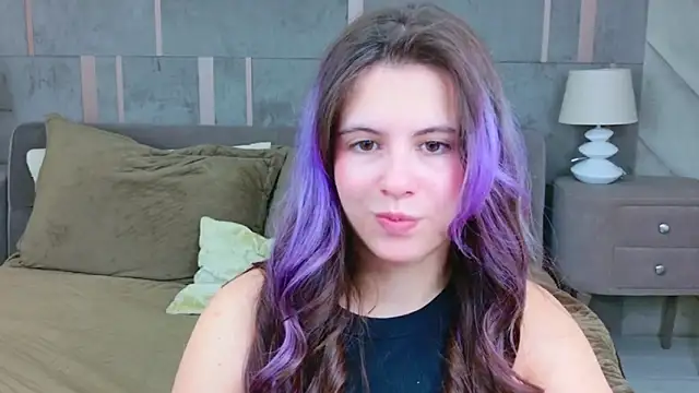 Akira Halls online show from 11/12/25, 08:52