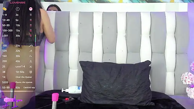 Snapshot of IsaDiiaz chatting on 02/03/26, 06:22 IsaDiiaz online show from 02/03/26, 06:22