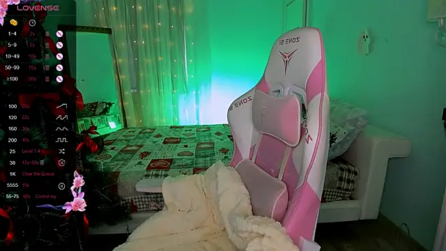 LinaBlossom  online show from 12/17/25, 08:31