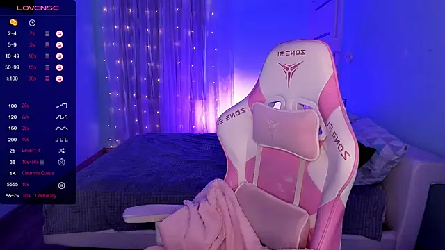 LinaBlossom  online show from 02/12/26, 02:28