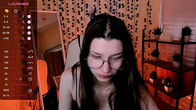 Snapshot of LinaBlossom_ chatting on 06/03/26, 03:53 LinaBlossom online show from 06/03/26, 03:53
