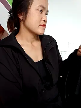 Norah-h online show from 10/07/25, 03:04