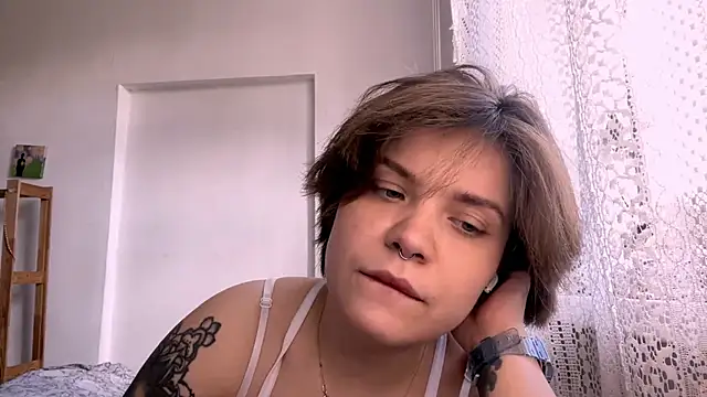 SabrinaFolts online show from 10/07/25, 09:06