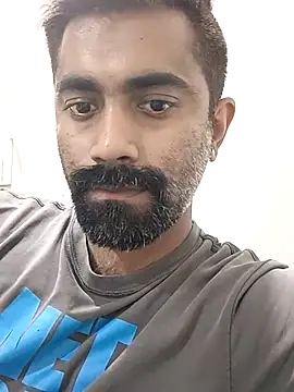 Snapshot of Shergillvicky69 chatting on 10/01/25, 10:43 Shergillvicky69 online show from 10/01/25, 10:43