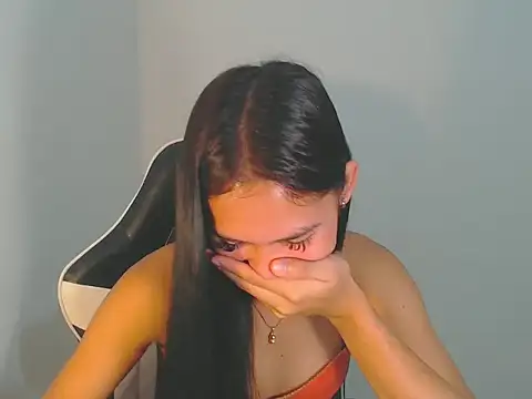 hugecock petite online show from 11/07/25, 05:24