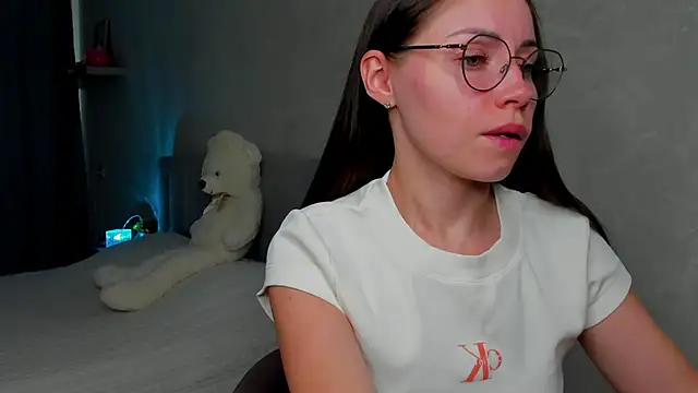 Snapshot of fun_nd_bun chatting on 06/30/26, 01:01 fun nd bun online show from 06/30/26, 01:01