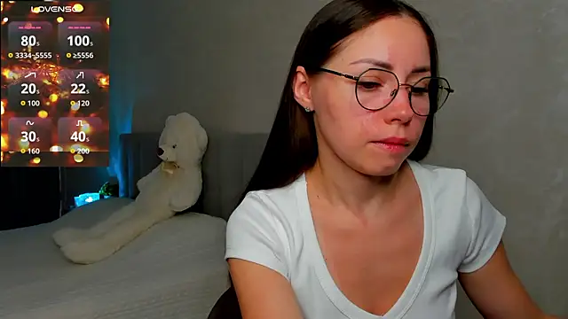 Snapshot of fun_nd_bun chatting on 07/20/26, 02:37 fun nd bun online show from 07/20/26, 02:37