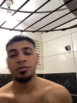 Snapshot of astoperaa chatting on 11/24/25, 08:19 astoperaa online show from 11/24/25, 08:19