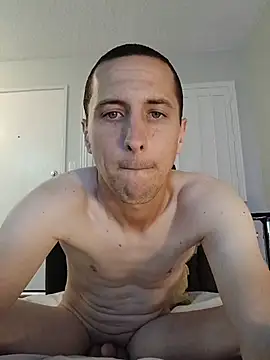 Snapshot of slickdickfreak chatting on 06/13/26, 04:32 slickdickfreak online show from 06/13/26, 04:32