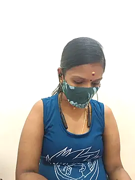 Tamil Yalini12 online show from 10/18/25, 04:26