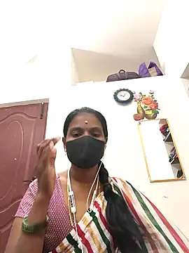 Tamil Yalini12 online show from 03/19/26, 04:33