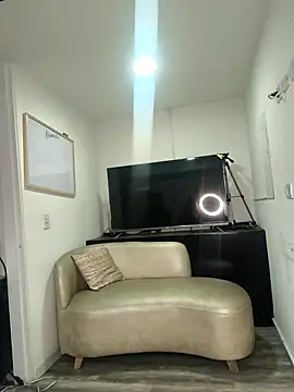 Alisson Stonee online show from 04/21/26, 12:01