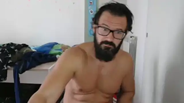 Snapshot of muscoloporco chatting on 10/26/25, 02:12 muscoloporco online show from 10/26/25, 02:12