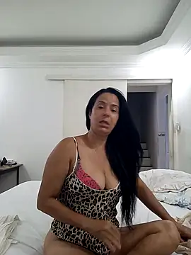 lucineia7 online show from 04/04/26, 06:49