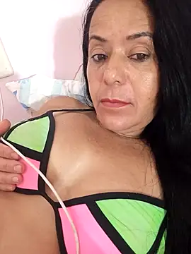 lucineia7 online show from 04/07/26, 05:30