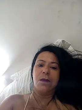 lucineia7 online show from 04/16/26, 08:04